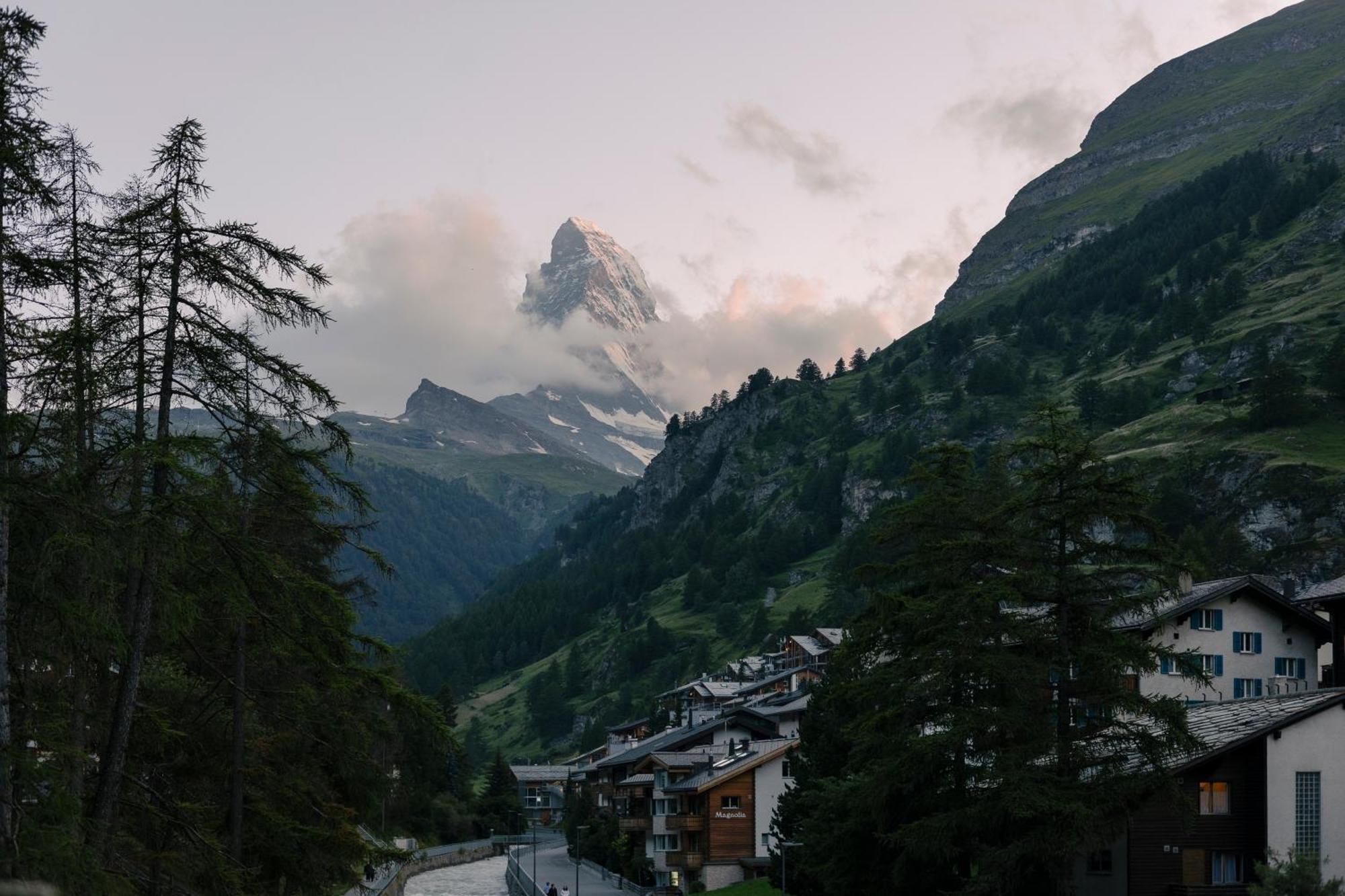 Schloss Zermatt - Cbd & Adaptogenic Spa And Sport Hotel Exteriér fotografie